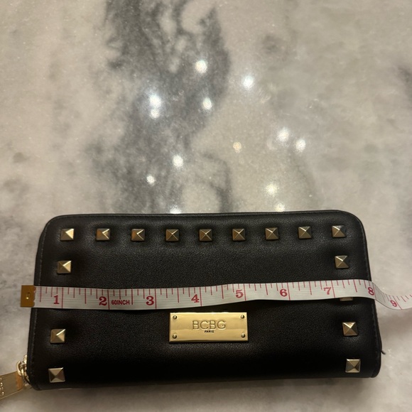 BCBG Paris black studded wallet zip closure - Picture 5 of 9